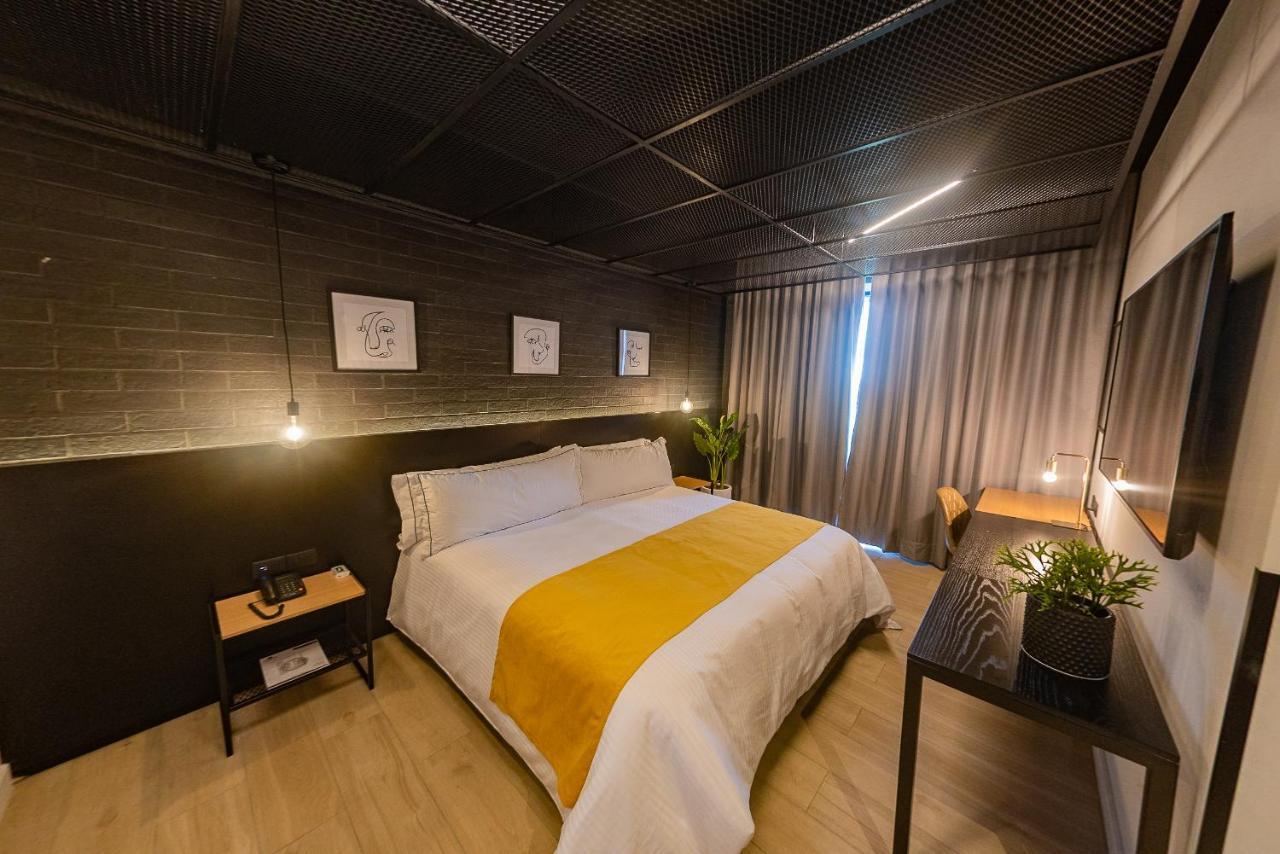 Fulton Business Luxury Hotel Guadalajara Ngoại thất bức ảnh