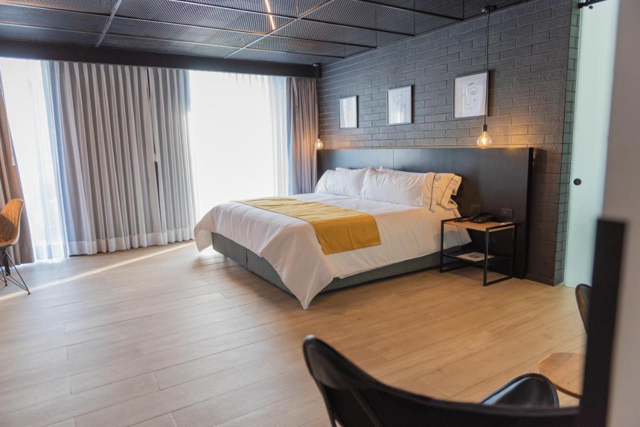 Fulton Business Luxury Hotel Guadalajara Ngoại thất bức ảnh
